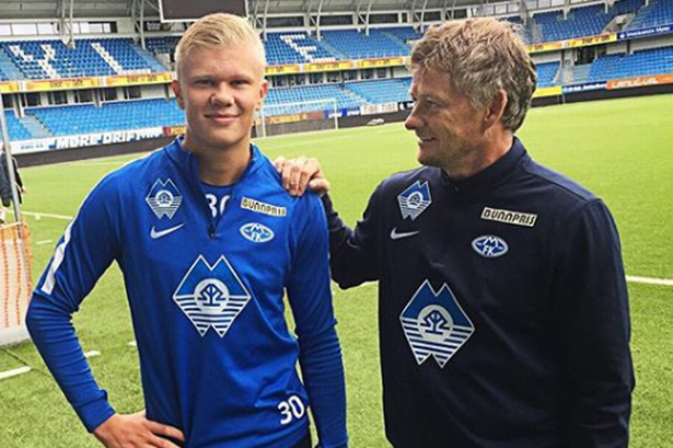 首圈，维斯塔潘起步良好抢到首位，皮亚斯特里挤进内线并过掉诺里斯上至第2，诺里斯第3。