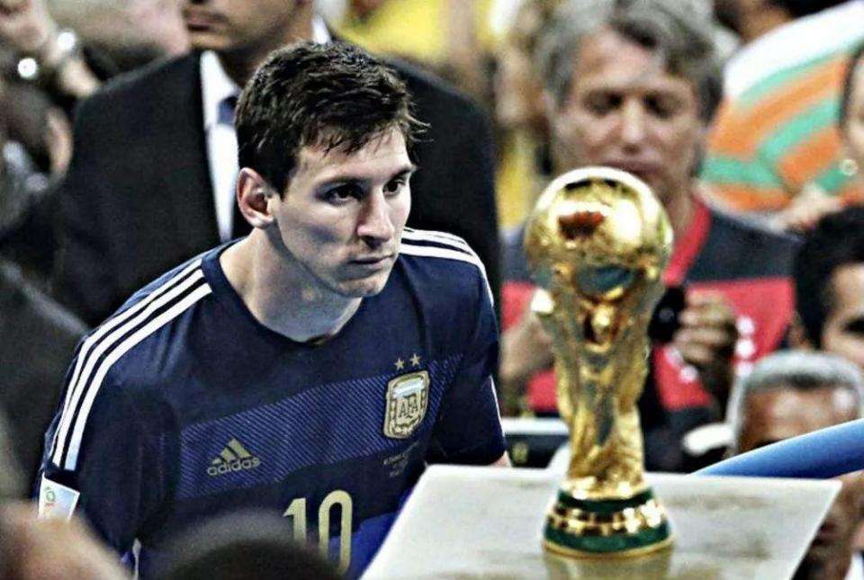 欧冠联赛阶段第5轮 利物浦 1-4 PSV埃因霍温