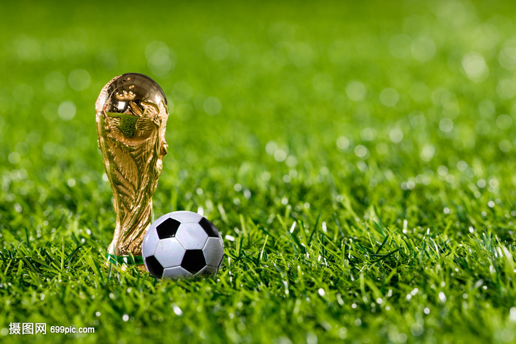 左右脚开弓 欧冠双响+MVP！前曼联天才乱杀：20场13球4助（欧冠梅开二度当选MVP，前曼联天才左右开弓：20战13球4助）