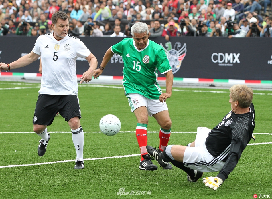 马卡发布的投票显示，86%皇马球迷支持卖掉维尼修斯（马卡投票结果：86%皇马球迷赞成出售维尼修斯）